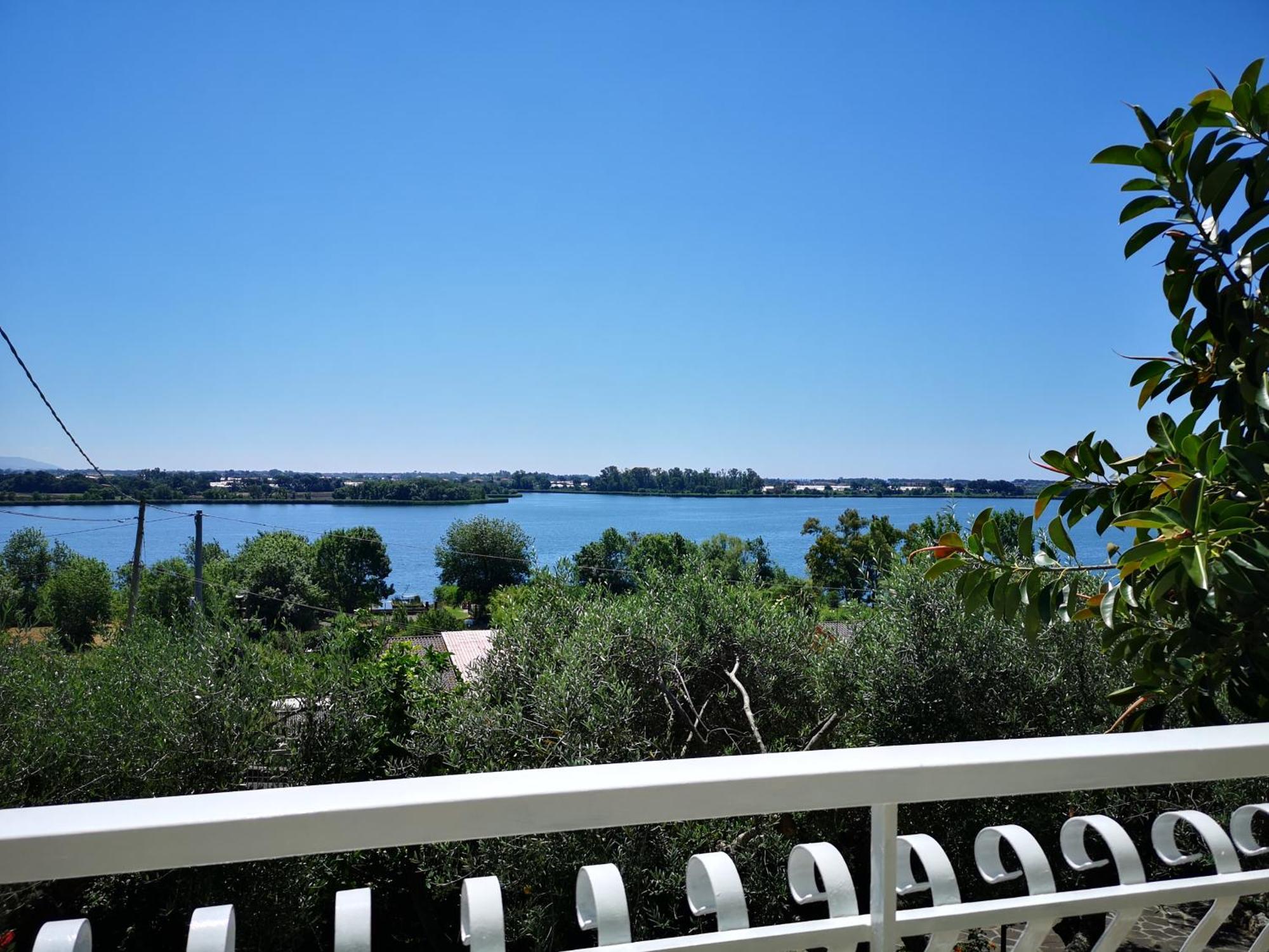 Sul Lago Dorato Terracina Værelse billede